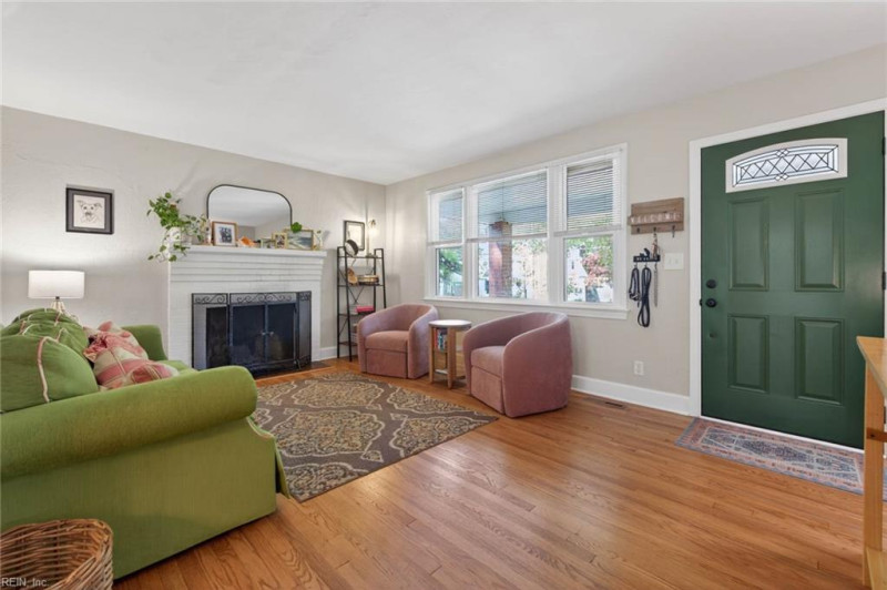 Photo 7 of 50 residential for sale in Norfolk virginia