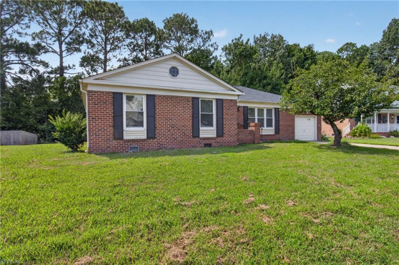 Photo 3 of 42 residential for sale in Hampton virginia Photo 3 of 42 residential for sale in Hampton virginia