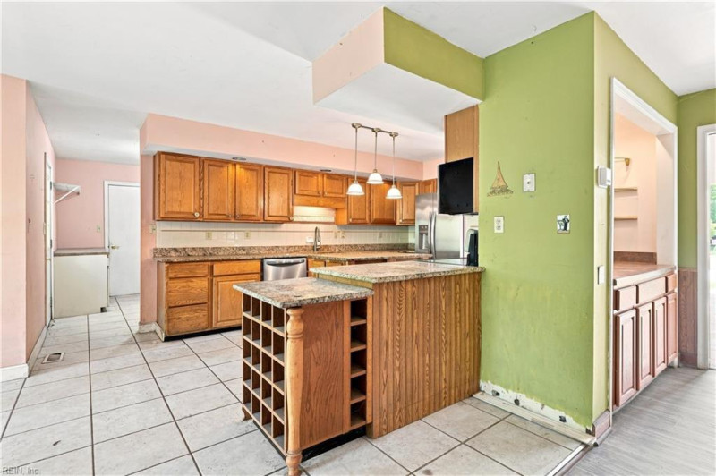 Photo 12 of 50 residential for sale in Virginia Beach virginia