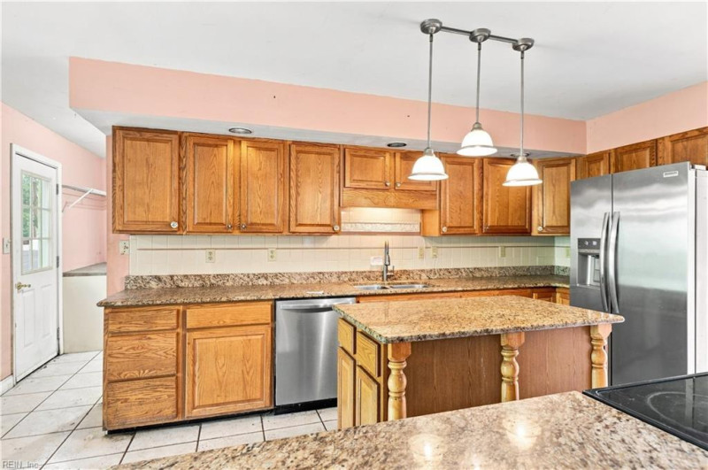Photo 15 of 50 residential for sale in Virginia Beach virginia