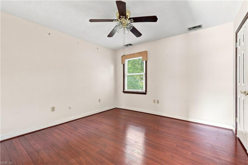 Photo 32 of 50 residential for sale in Virginia Beach virginia