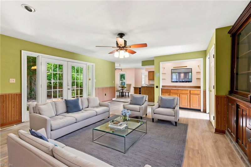 Photo 9 of 50 residential for sale in Virginia Beach virginia