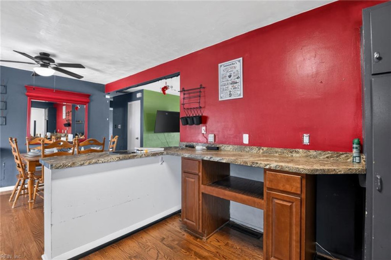 Photo 10 of 35 residential for sale in Norfolk virginia