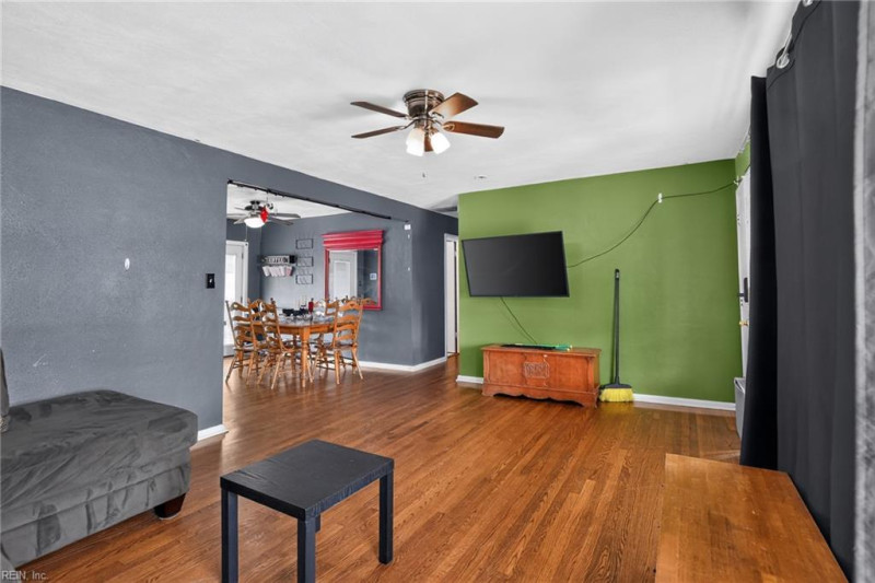 Photo 6 of 35 residential for sale in Norfolk virginia
