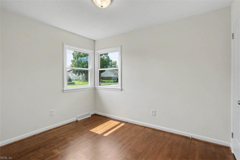 Photo 32 of 34 residential for sale in Hampton virginia Photo 32 of 34 residential for sale in Hampton virginia