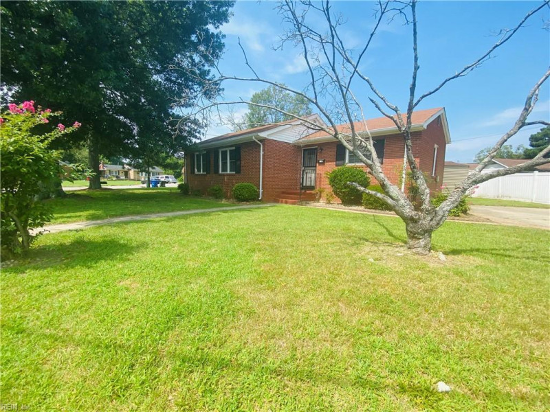 Photo 2 of 6 residential for sale in Portsmouth virginia Photo 2 of 6 residential for sale in Portsmouth virginia
