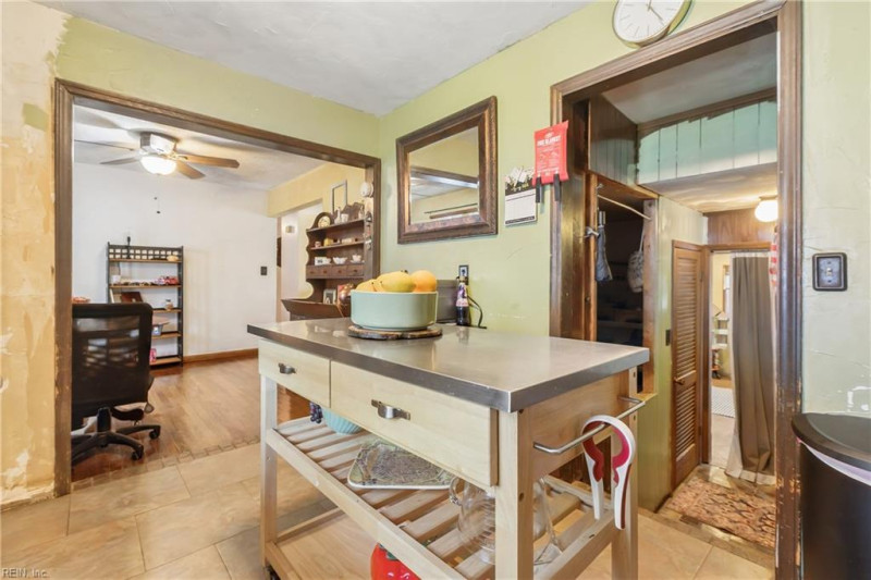 Photo 12 of 32 residential for sale in Norfolk virginia