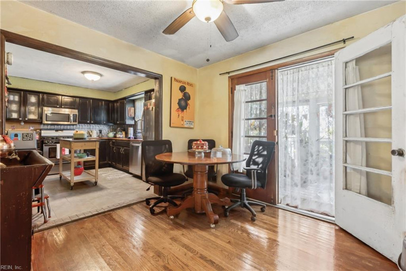 Photo 8 of 32 residential for sale in Norfolk virginia