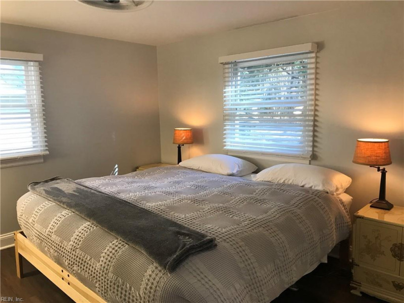 Photo 21 of 42 residential for sale in Mathews County virginia