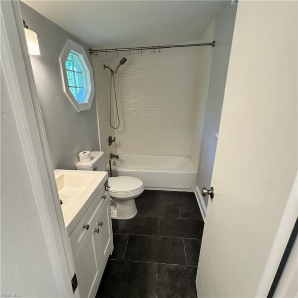 Photo 31 of 42 residential for sale in Mathews County virginia