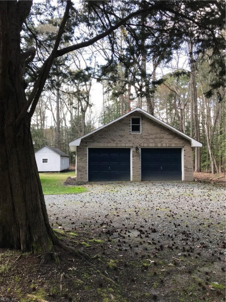 Photo 4 of 42 residential for sale in Mathews County virginia