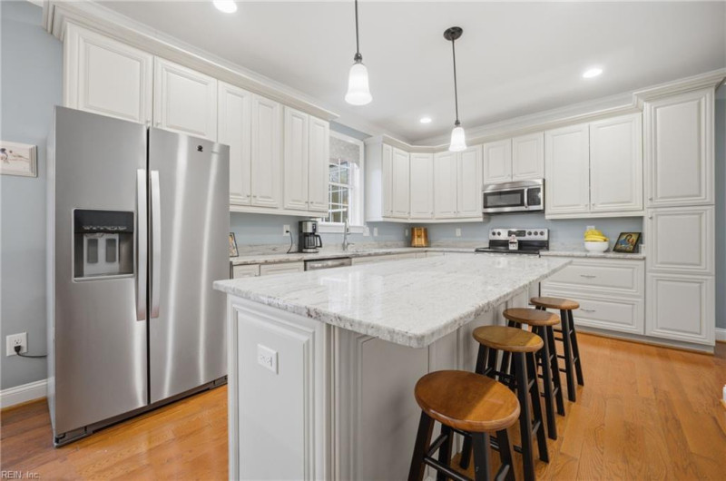 Photo 12 of 45 residential for sale in James City County virginia