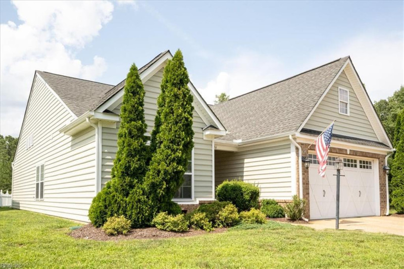 Photo 1 of 38 residential for sale in New Kent County virginia