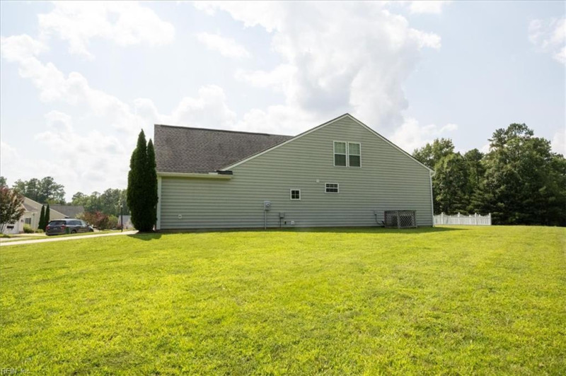 Photo 32 of 38 residential for sale in New Kent County virginia