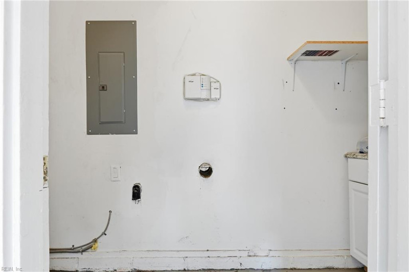 Photo 16 of 24 residential for sale in Portsmouth virginia