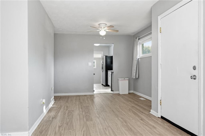 Photo 7 of 24 residential for sale in Portsmouth virginia