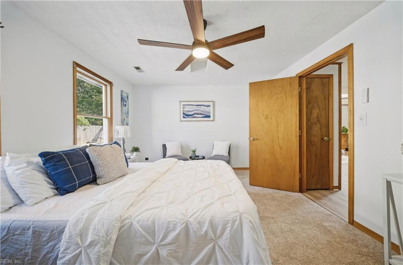 Photo 13 of 43 residential for sale in Norfolk virginia