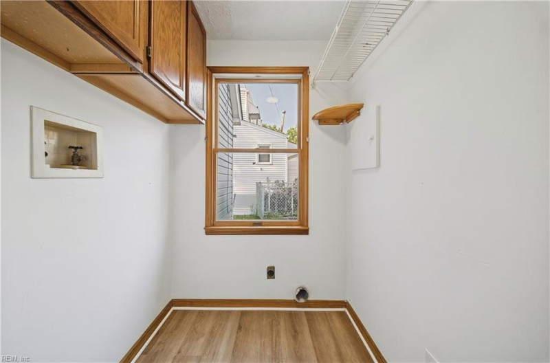 Photo 20 of 43 residential for sale in Norfolk virginia