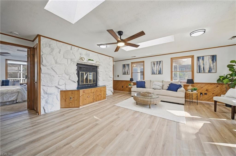 Photo 5 of 43 residential for sale in Norfolk virginia