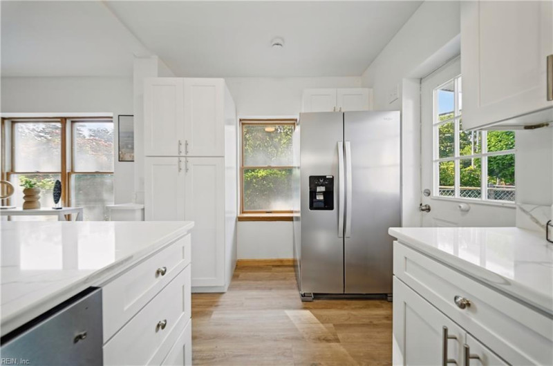 Photo 8 of 43 residential for sale in Norfolk virginia