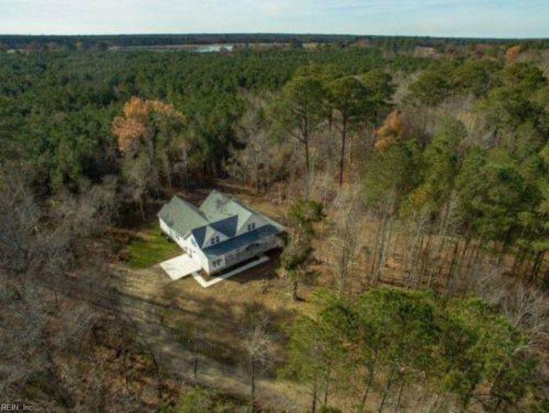 Photo 11 of 30 residential for sale in Isle of Wight County virginia Photo 11 of 30 residential for sale in Isle of Wight County virginia
