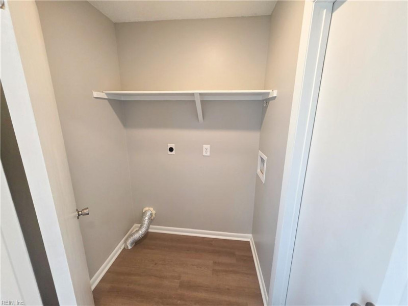 Photo 13 of 18 residential for sale in Virginia Beach virginia
