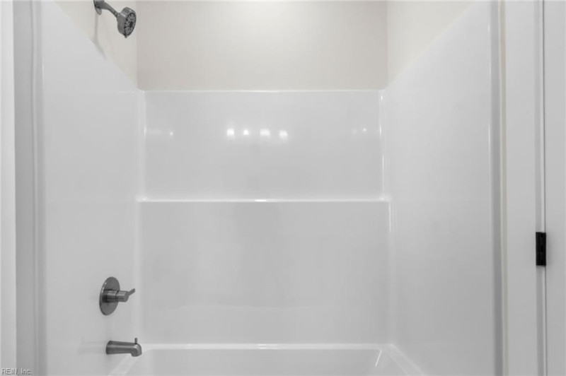 Photo 13 of 18 residential for sale in Virginia Beach virginia