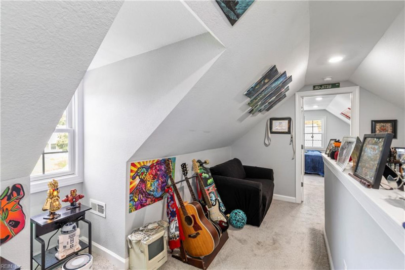 Photo 22 of 33 residential for sale in Portsmouth virginia