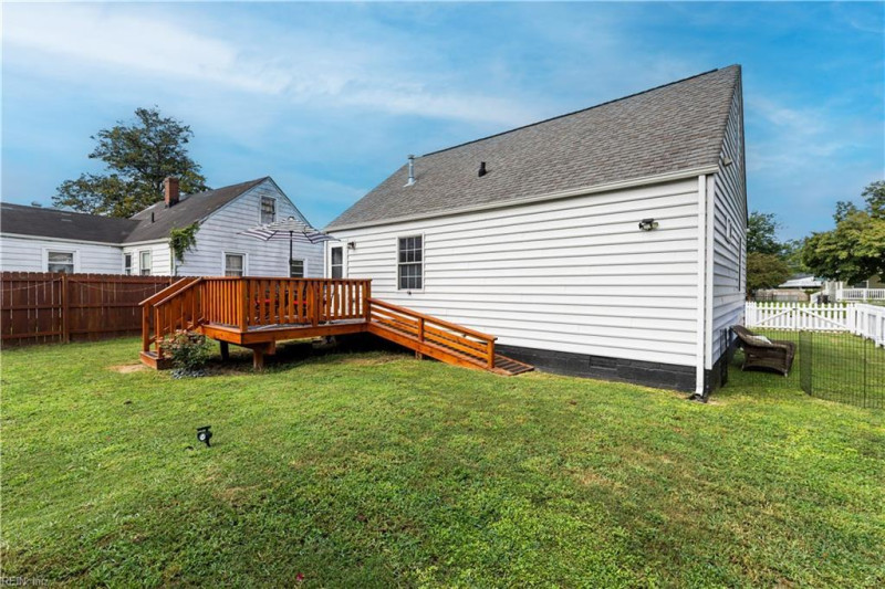 Photo 29 of 33 residential for sale in Portsmouth virginia