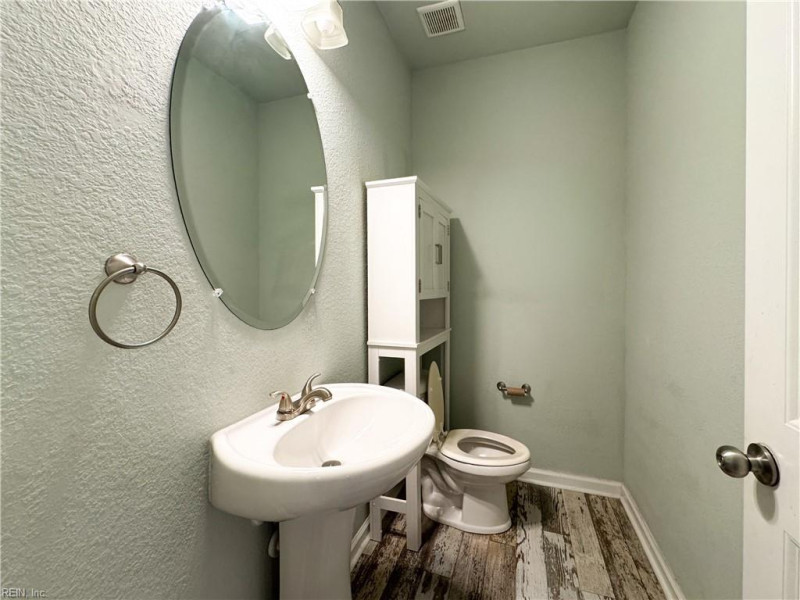 Photo 11 of 33 residential for sale in Norfolk virginia Photo 11 of 33 residential for sale in Norfolk virginia
