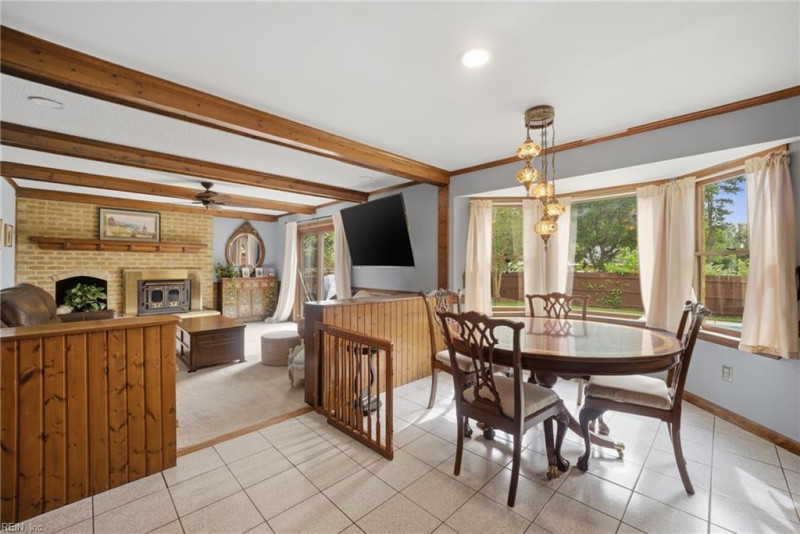 Photo 15 of 33 residential for sale in Chesapeake virginia