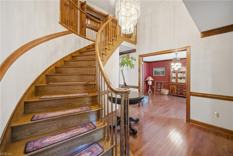 Photo 4 of 33 residential for sale in Chesapeake virginia