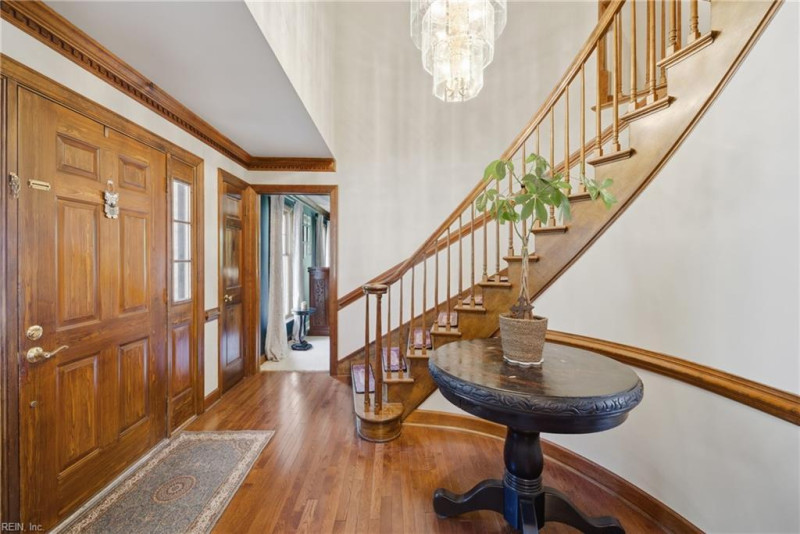 Photo 6 of 33 residential for sale in Chesapeake virginia