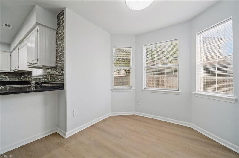 Photo 11 of 41 residential for sale in Newport News virginia