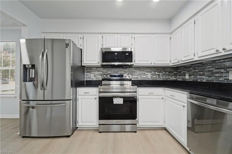 Photo 13 of 41 residential for sale in Newport News virginia