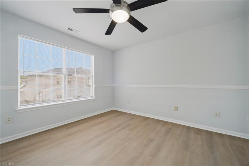 Photo 19 of 41 residential for sale in Newport News virginia