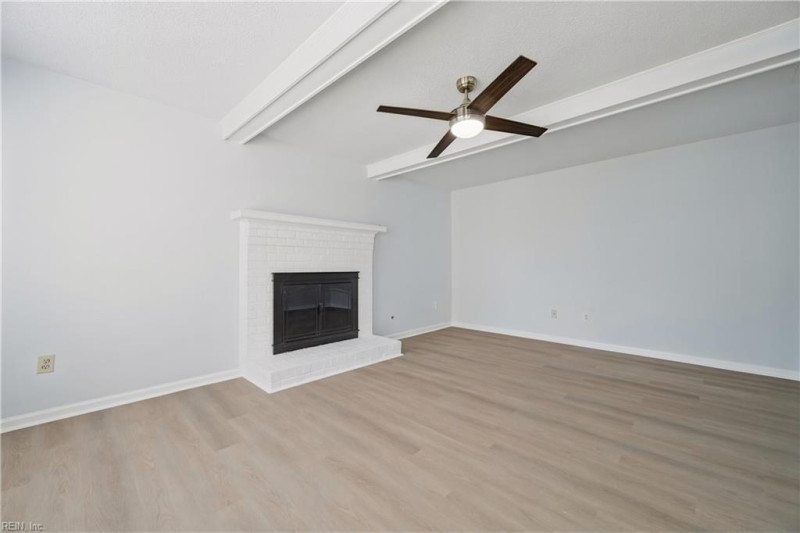Photo 7 of 41 residential for sale in Newport News virginia