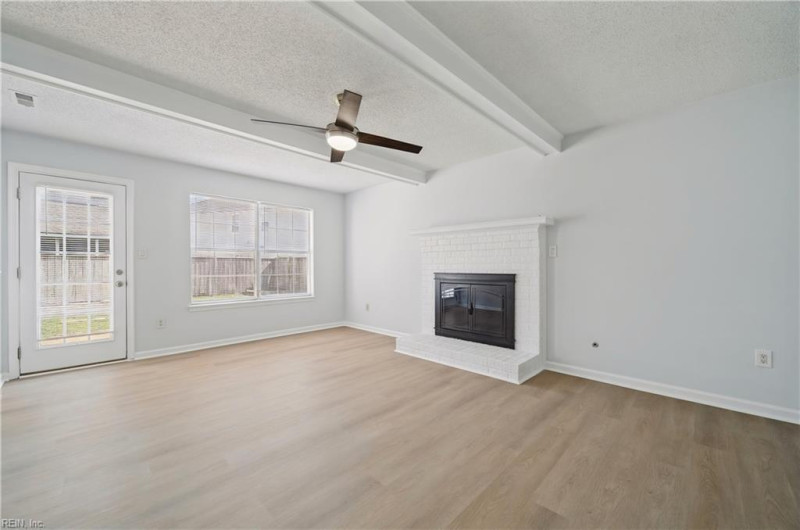 Photo 8 of 41 residential for sale in Newport News virginia