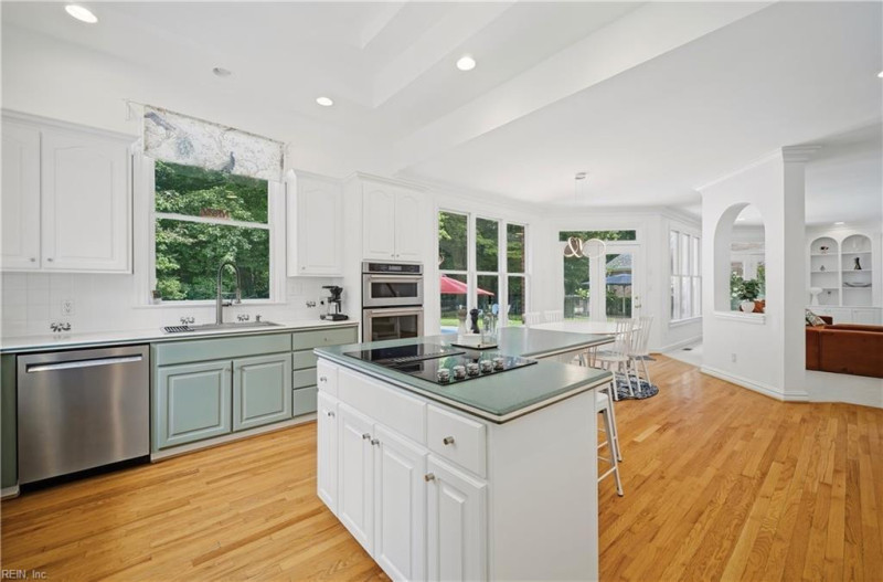 Photo 15 of 50 residential for sale in Virginia Beach virginia