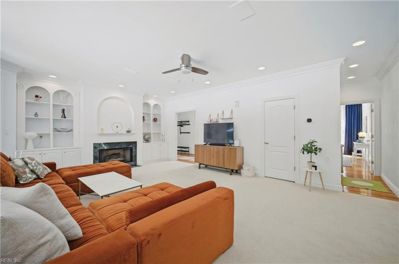 Photo 17 of 50 residential for sale in Virginia Beach virginia