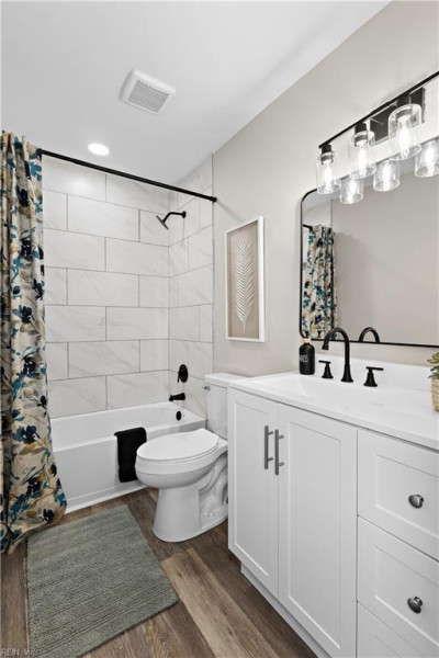 Photo 20 of 25 residential for sale in Virginia Beach virginia