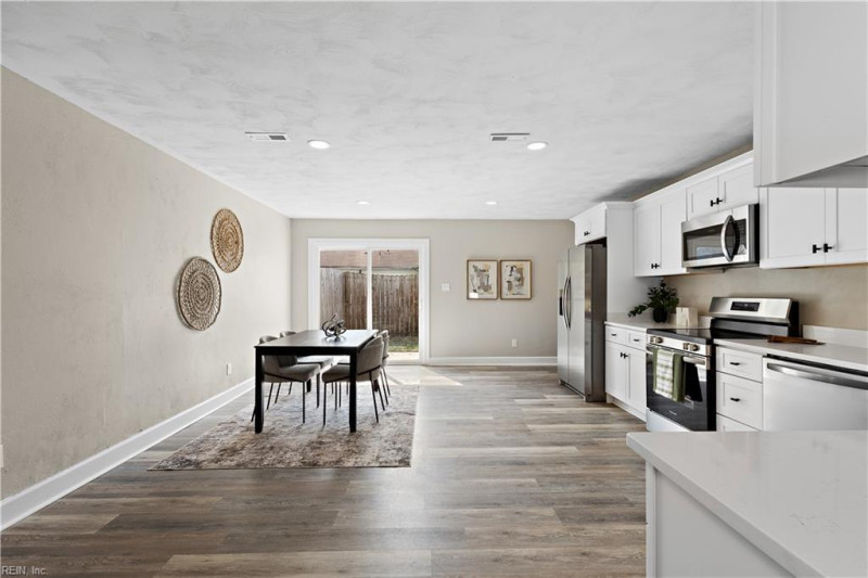 Photo 6 of 25 residential for sale in Virginia Beach virginia