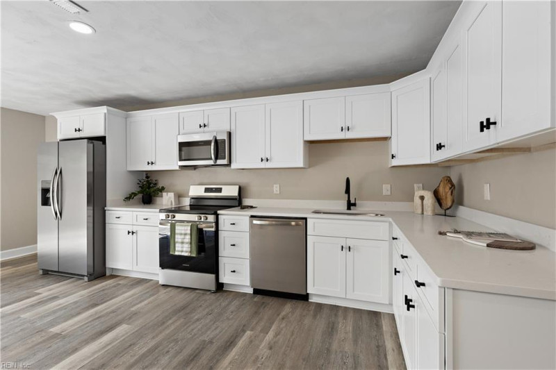 Photo 7 of 25 residential for sale in Virginia Beach virginia