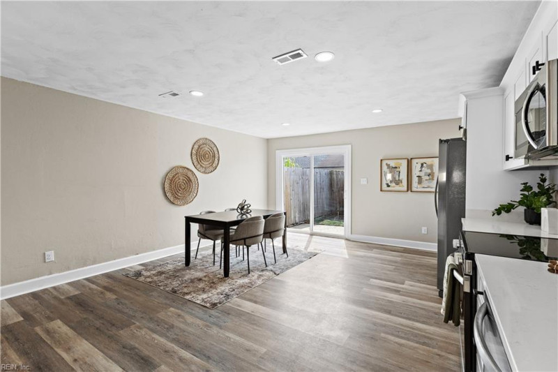 Photo 9 of 25 residential for sale in Virginia Beach virginia
