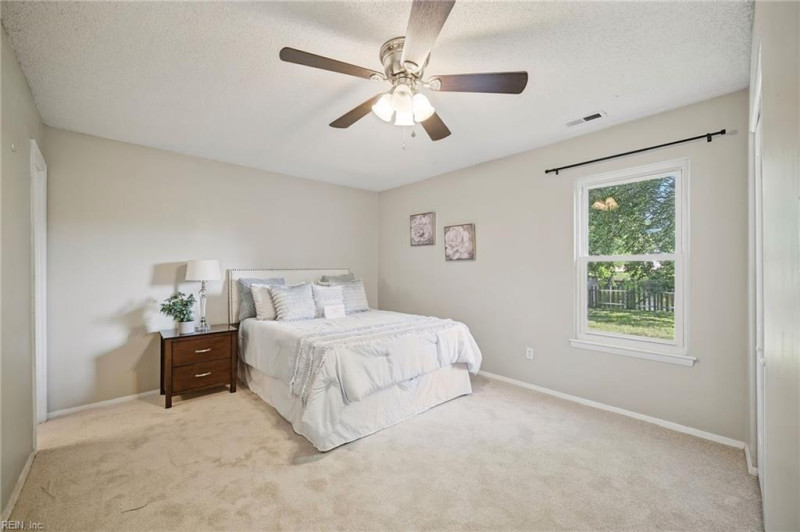 Photo 14 of 32 residential for sale in Virginia Beach virginia