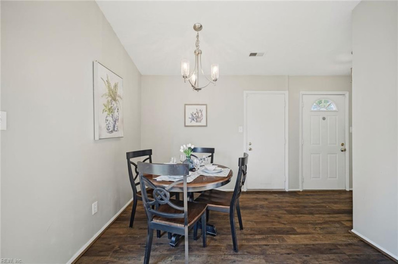 Photo 9 of 32 residential for sale in Virginia Beach virginia