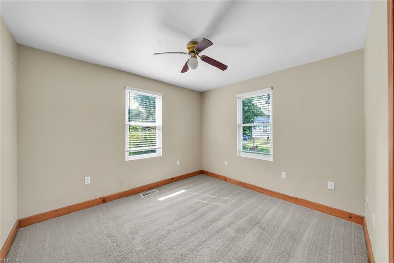 Photo 14 of 33 residential for sale in Norfolk virginia