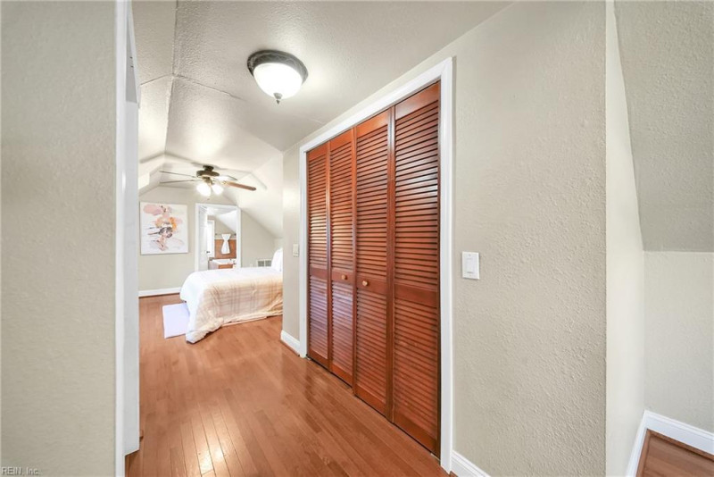 Photo 25 of 33 residential for sale in Norfolk virginia