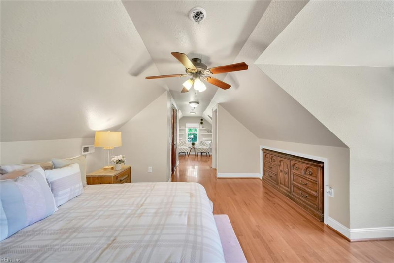Photo 28 of 33 residential for sale in Norfolk virginia