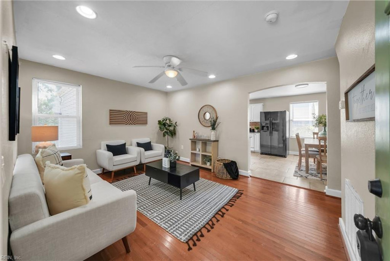 Photo 5 of 33 residential for sale in Norfolk virginia
